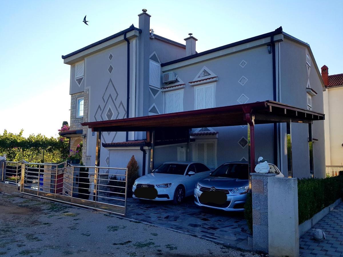 Apartments Petar & Anka Biograd Na Moru Εξωτερικό φωτογραφία