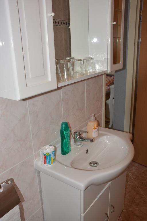 Apartments Petar & Anka Biograd Na Moru Δωμάτιο φωτογραφία