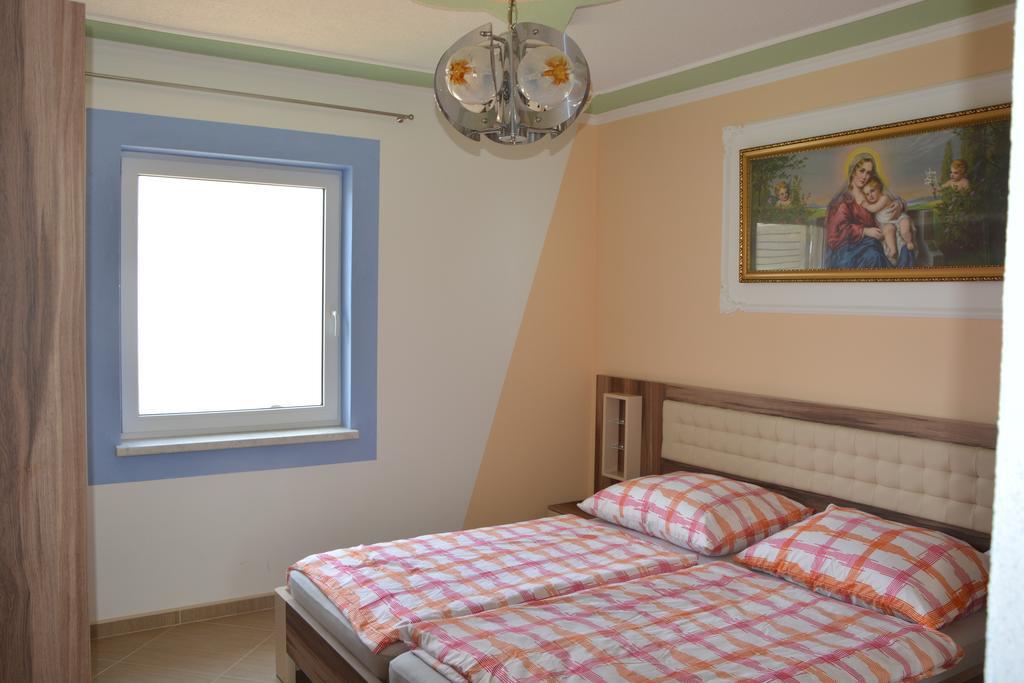 Apartments Petar & Anka Biograd Na Moru Δωμάτιο φωτογραφία