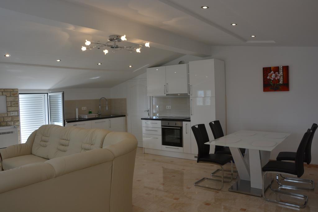 Apartments Petar & Anka Biograd Na Moru Εξωτερικό φωτογραφία