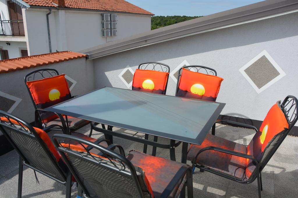 Apartments Petar & Anka Biograd Na Moru Εξωτερικό φωτογραφία