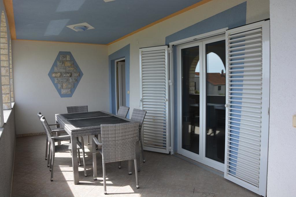 Apartments Petar & Anka Biograd Na Moru Εξωτερικό φωτογραφία